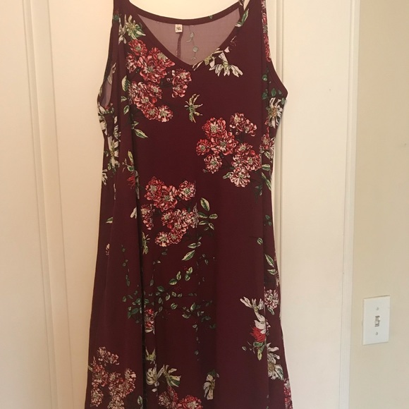 Dress - Picture 3 of 3